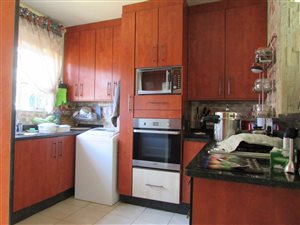 2 Bed Townhouse in East Geduld