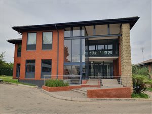 578 m² Office Space in St Andrews