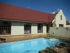 4 Bed House in Suideroord