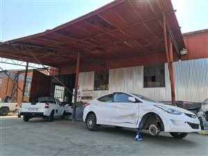 337 m² Industrial space in Wadeville