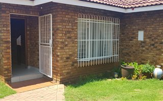 3 Bedroom House in Lyttelton Manor