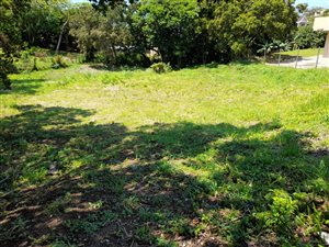 1742 m² Land available in Hibberdene