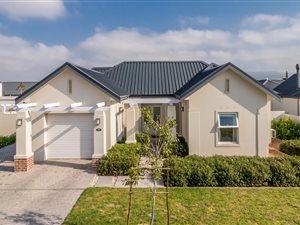 3 Bed House in Val de Vie