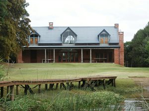 8 Bed House in Malgas