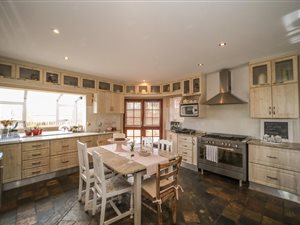 4 Bed House in Kwelera