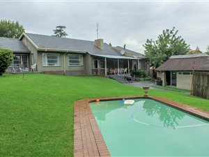 4 Bed House in Robin Acres