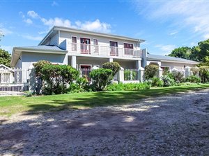 6 Bedroom House in Leisure Isle