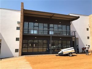 680 m² Industrial space in North Riding