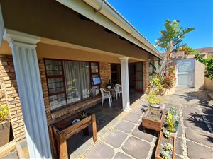 4 Bed House in Blue Bend