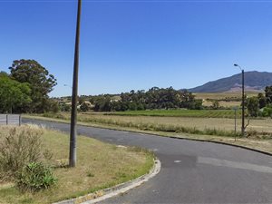 473 m² Land available in Wellington Central