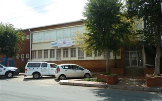 970 m² Commercial space in Benrose