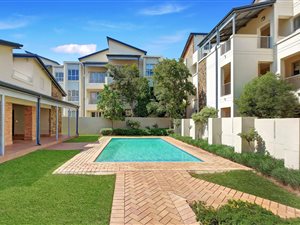 2 Bed Apartment in Parktown North