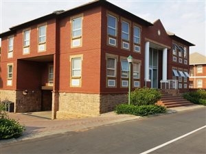 543 m² Commercial space in Fourways