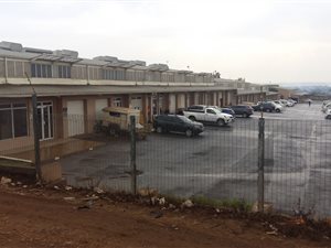 150 m² Commercial space in Mkondeni