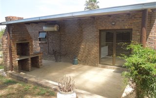 2 Bedroom House in President Park