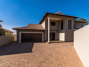 3 Bed House in Pinehaven