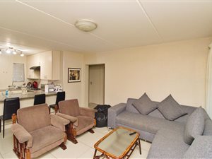 2 Bed Townhouse in Bedfordview
