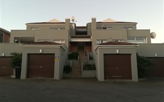 3 Bedroom Apartment in Sunnyridge