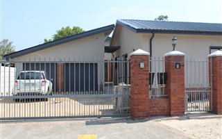 3 Bedroom House in De La Haye