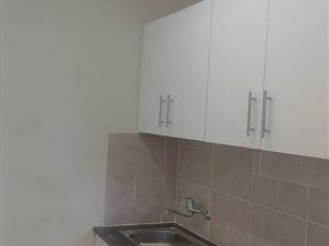 1 Bed Apartment in Germiston Central