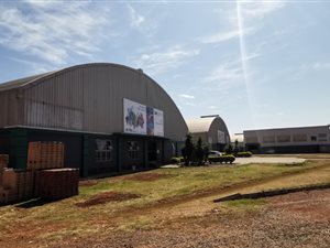 874 m² Industrial space in Rosslyn