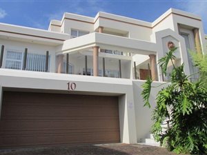 5 Bed House in Outeniqua Strand