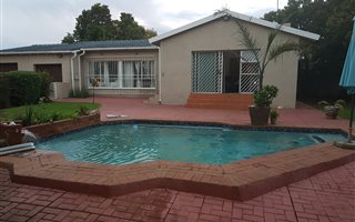3 Bedroom House in Meadowbrook