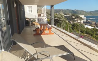 1 Bedroom Apartment in Simons Town