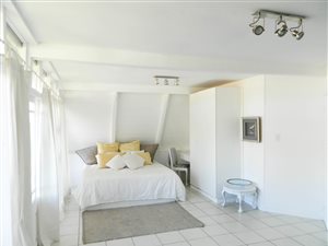 Studio apartment in Beachview