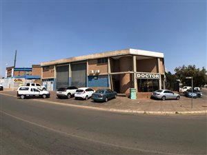 974 m² Industrial space in Silverton