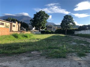 1003 m² Land available in Camphers Drift
