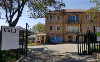 413 m² Office Space in Halfway Gardens