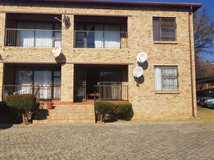 2 Bed Apartment in Amorosa