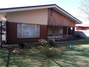 5 Bed House in Booysens