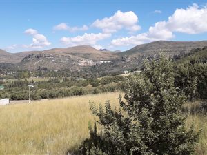 1562 m² Land available in Clarens