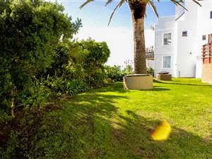 2 Bed Apartment in St Francis Bay