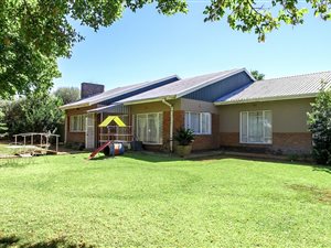 7 Bedroom House in Fochville