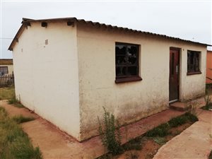 2 Bedroom House in Kwazakhele