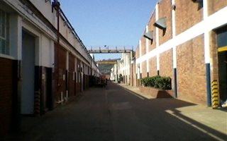 1084 m² Industrial space in Tongaat Central