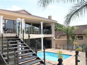 5 Bed House in Uvongo