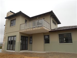 3 Bed Townhouse in Hartenbos Landgoed