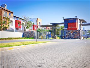 2 Bed Apartment in Midridge Park