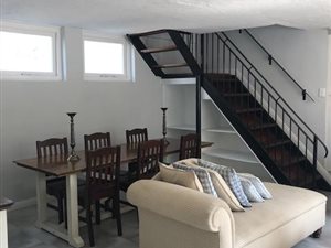 1 Bed Garden Cottage in Bryanston