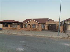 3 Bed House in Vista Park