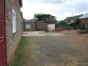 262 m² Office Space in Graaff Reinet