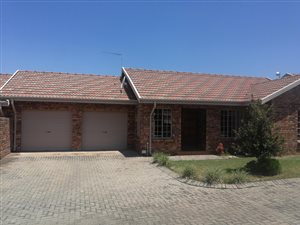 3 Bedroom Townhouse in Hutten Heights