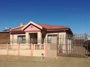 3 Bed House in Lenasia