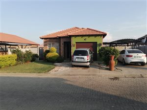 3 Bedroom Apartment in Waterval East