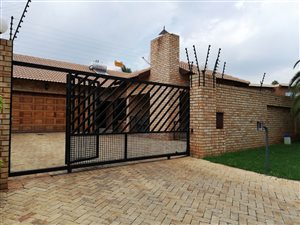 3 Bed House in Alberante