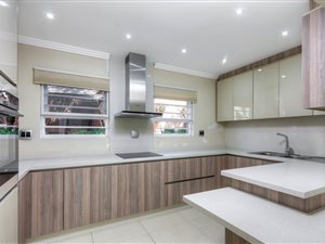 3 Bed Apartment in Oaklands